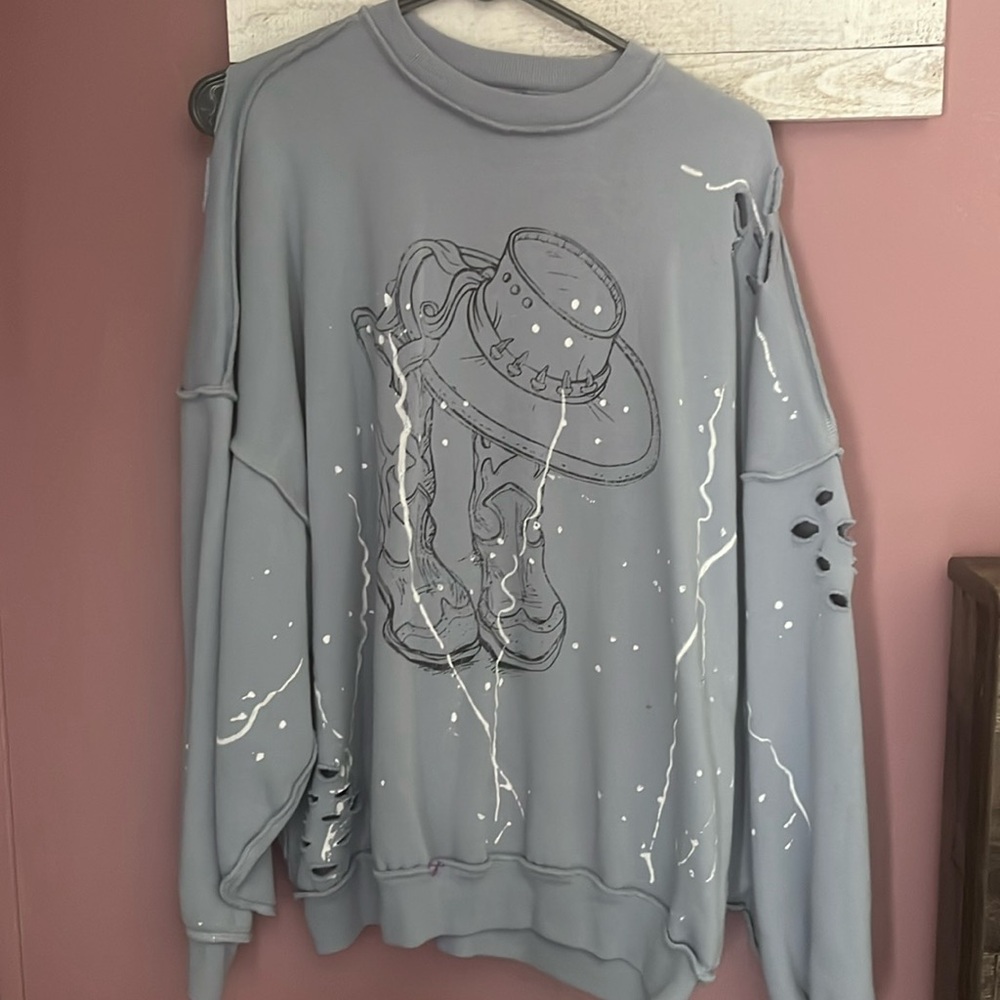 Size medium, long sleeve sweatshirt, rustic style